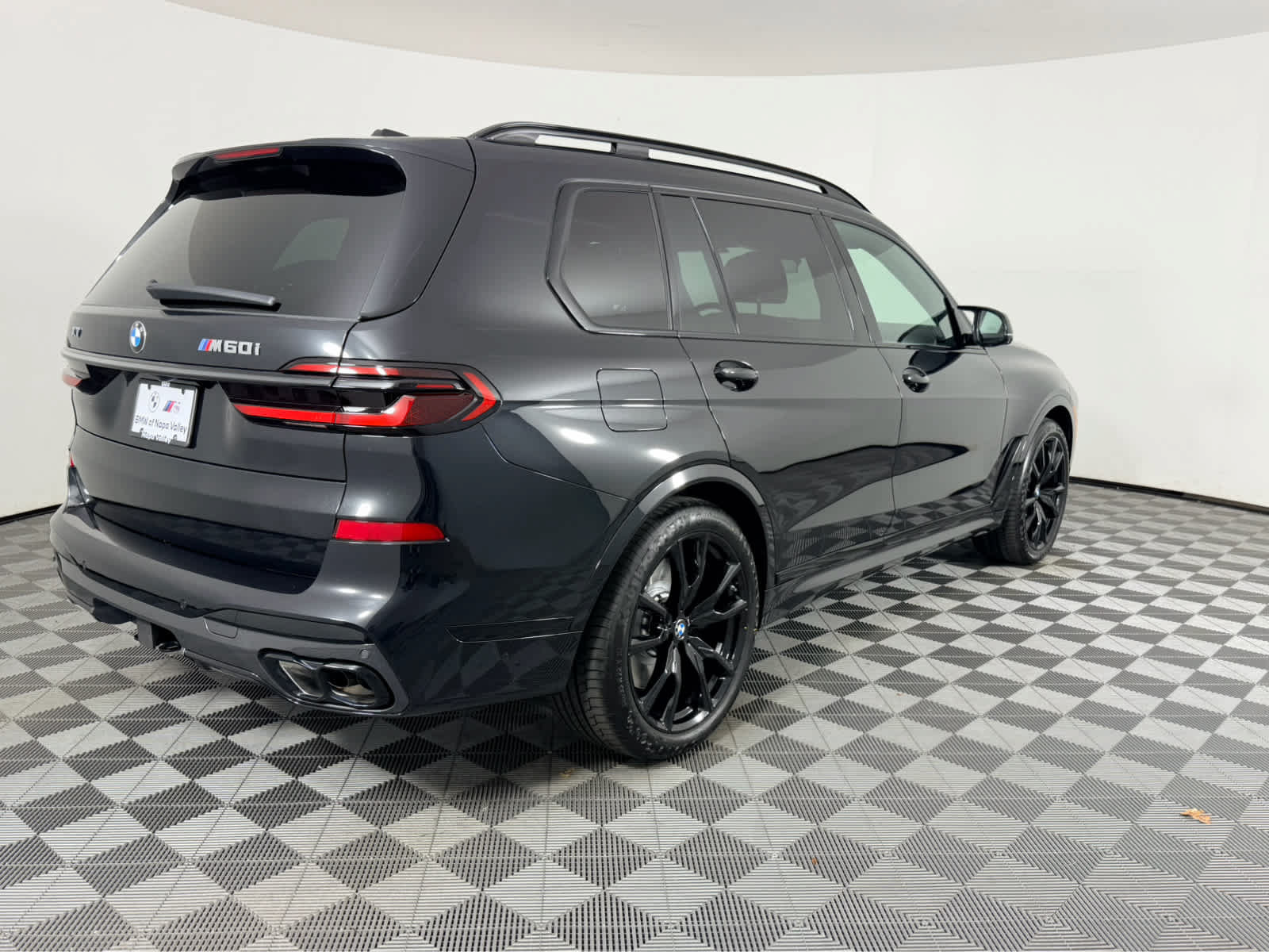 New 2027 BMW X7 M60i AWD/4WD image 3