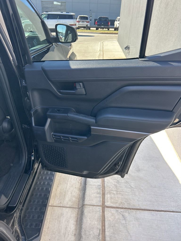 Used 2025 Toyota 4Runner SR5 image 14