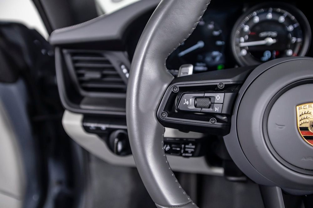 Used 2024 Porsche 911 Carrera GTS image 39