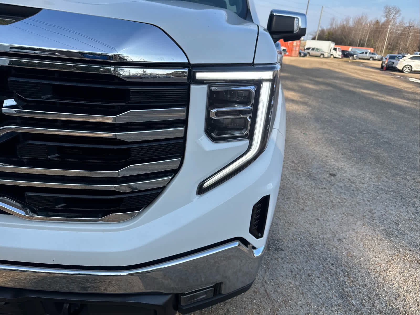 Used 2024 GMC Sierra 1500 SLT image 11