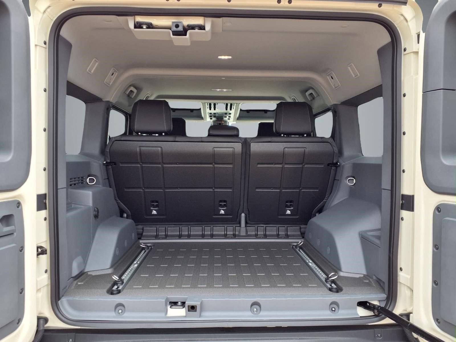 New 2026 INEOS Grenadier Station Wagon AWD/4WD image 10