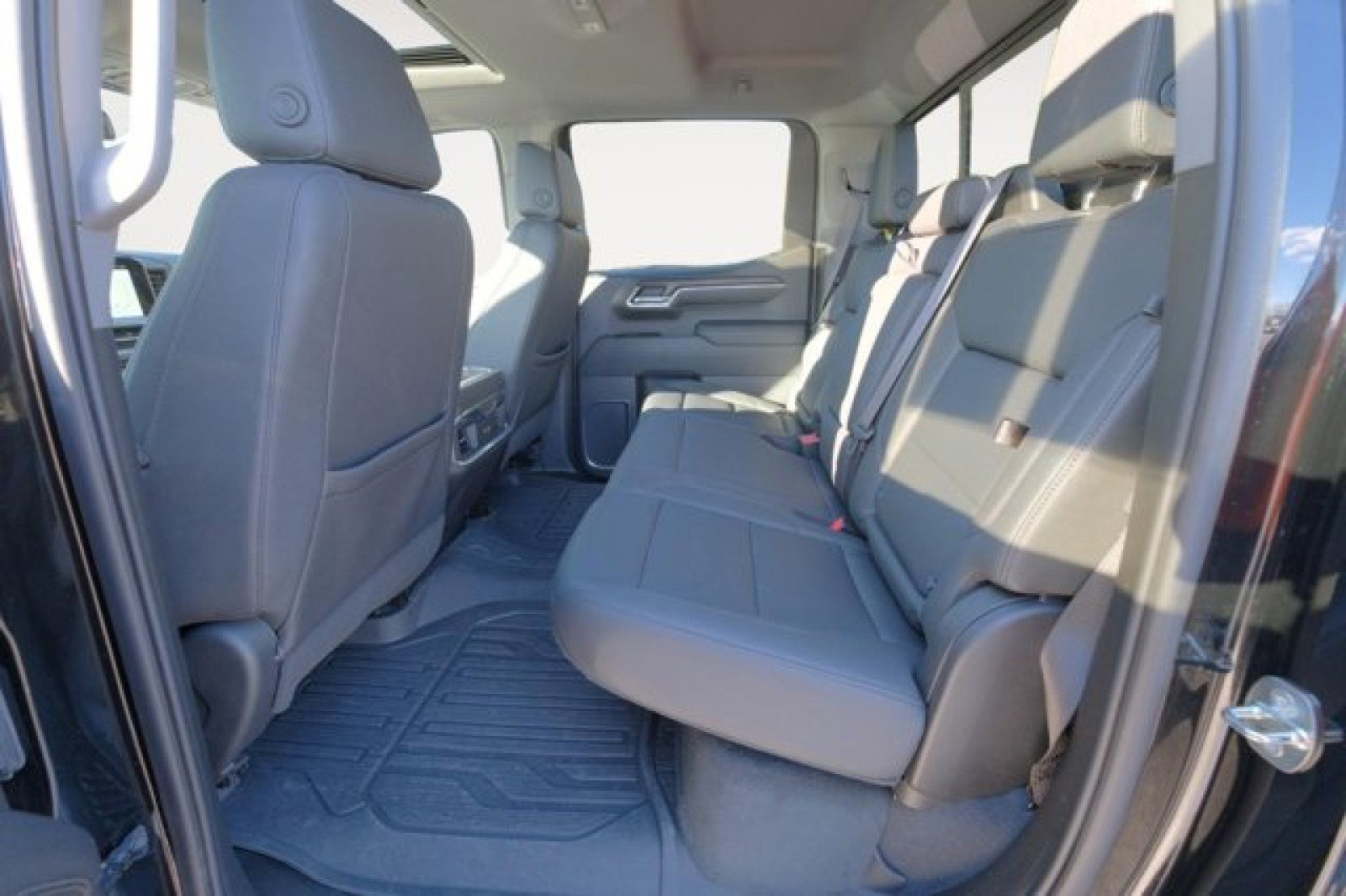 Used 2023 GMC Sierra 1500 SLT w/ SLT Premium Plus Package image 13