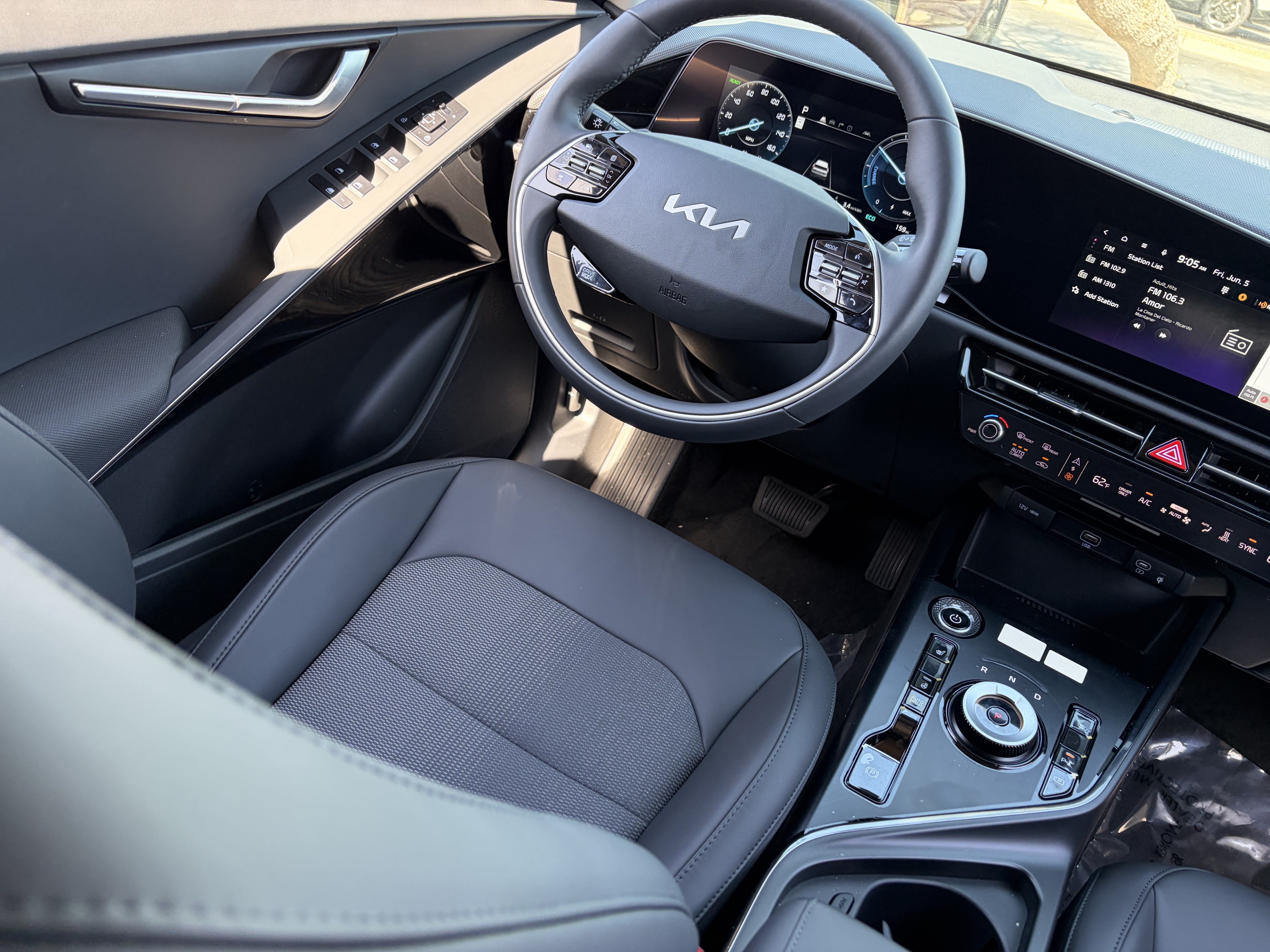 New 2026 Kia Niro Wind w/ Wind Preserve Package FWD image 12