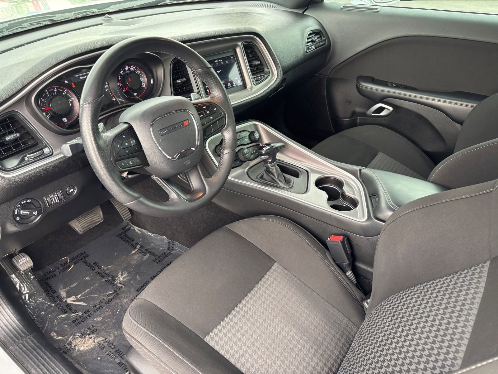 Used 2022 Dodge Challenger GT w/ Driver Convenience Group image 18