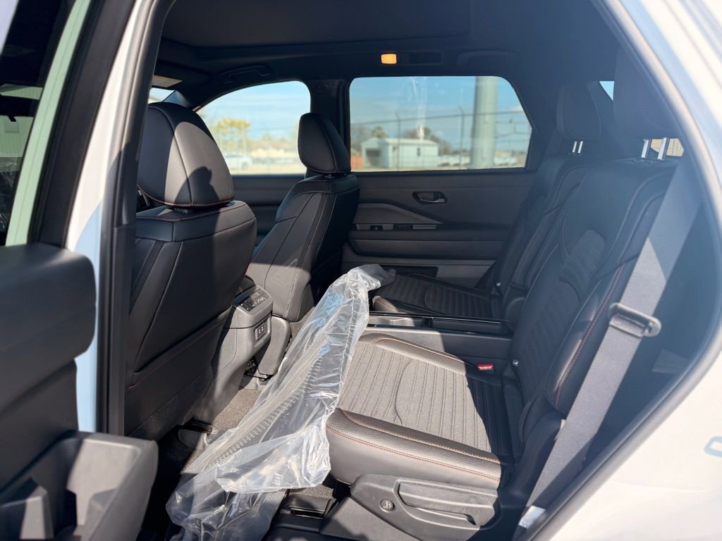 New 2026 Nissan Pathfinder Rock Creek image 12