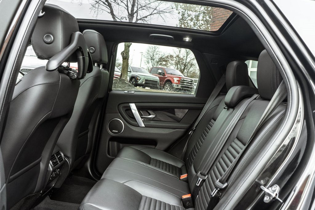 Used 2023 Land Rover Discovery Sport SE image 24