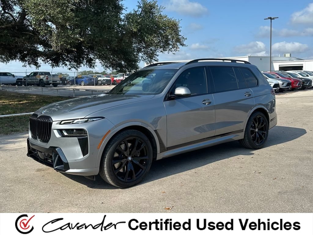 Used 2024 BMW X7 xDrive40i w/ M Sport Package AWD/4WD image 1