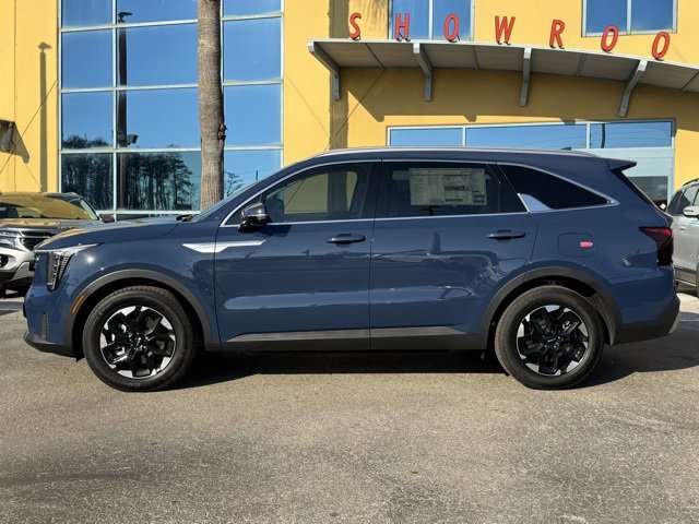 New 2026 Kia Sorento S w/ S Panoramic Sunroof Package image 2