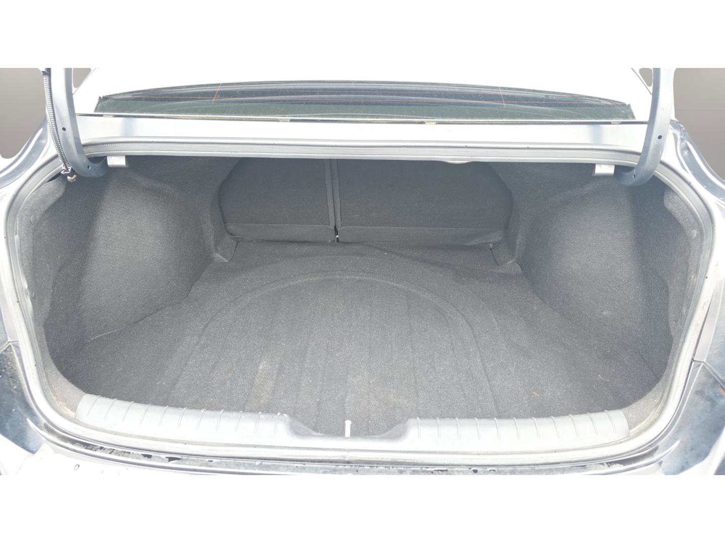Used 2021 Hyundai Elantra SEL w/ Convenience + Premium Package FWD image 20