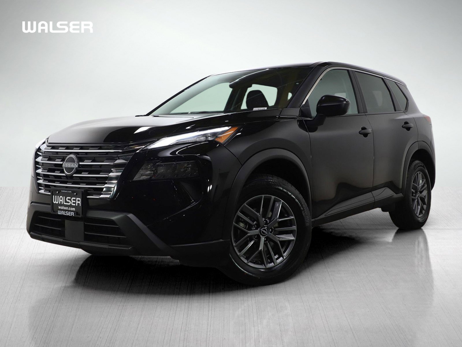 Used 2024 Nissan Rogue S image 1