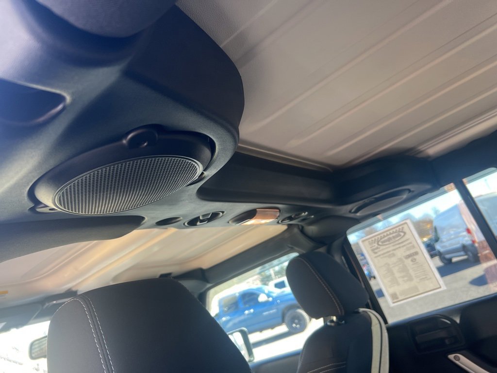 Used 2013 Jeep Wrangler Unlimited Sahara w/ Connectivity Group image 22