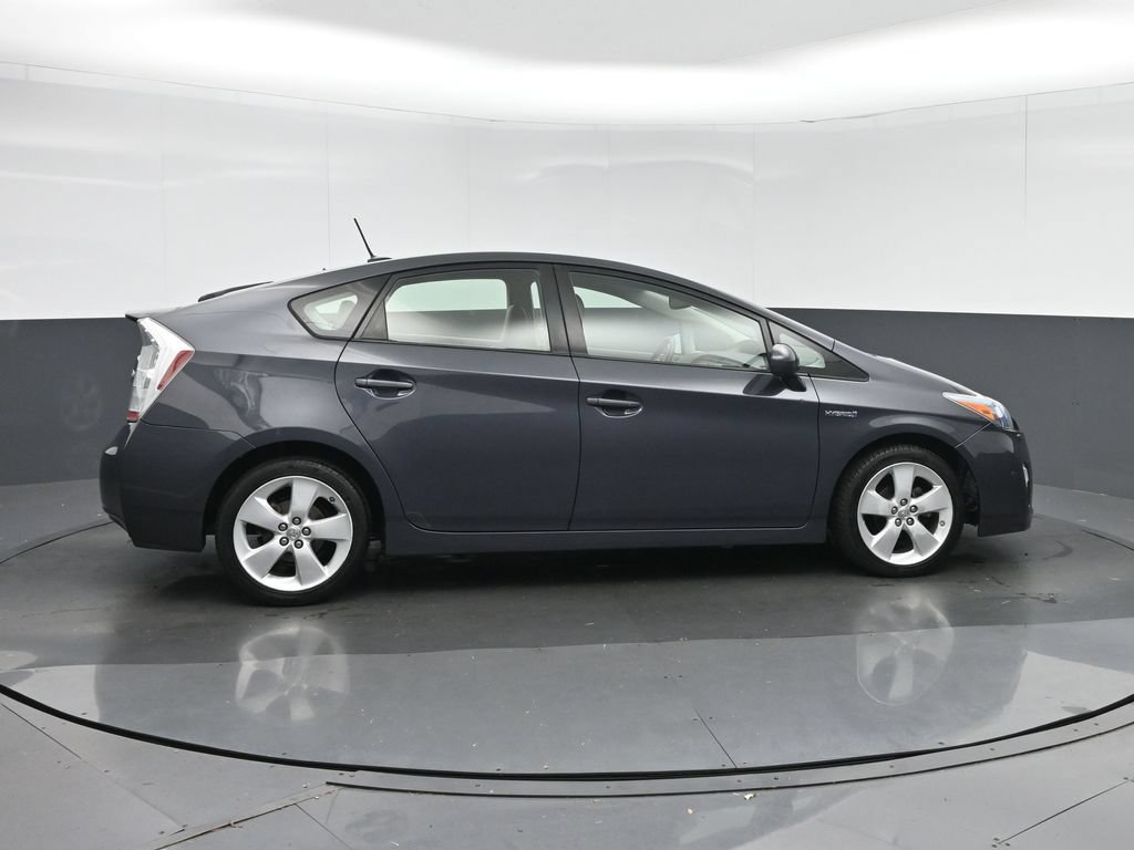 Used 2011 Toyota Prius Five w/ Advanced Technology Pkg FWD image 8