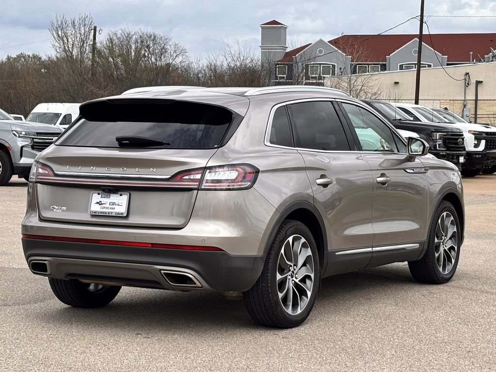 Used 2021 Lincoln Nautilus Reserve image 4