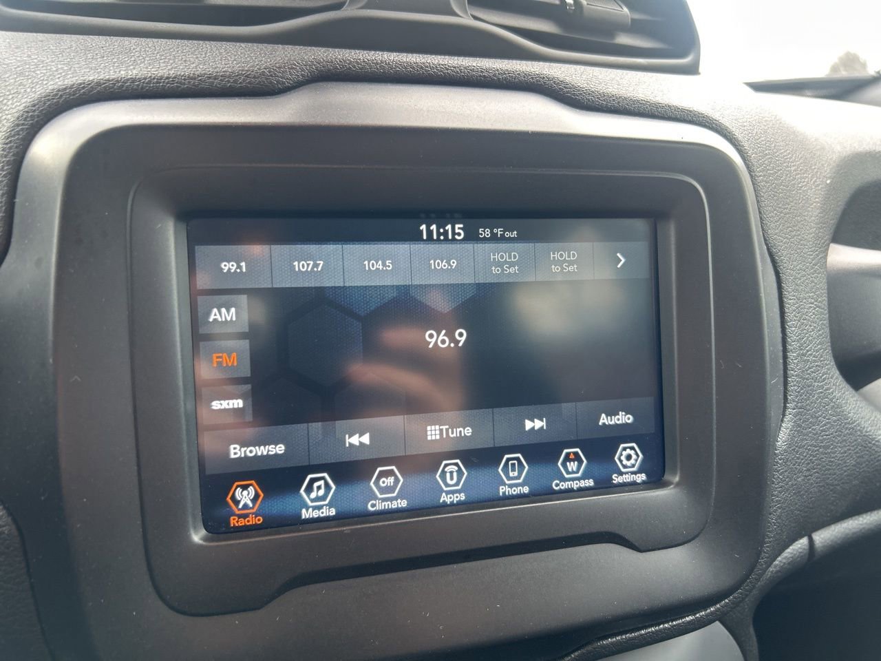 Used 2019 Jeep Renegade Latitude image 22