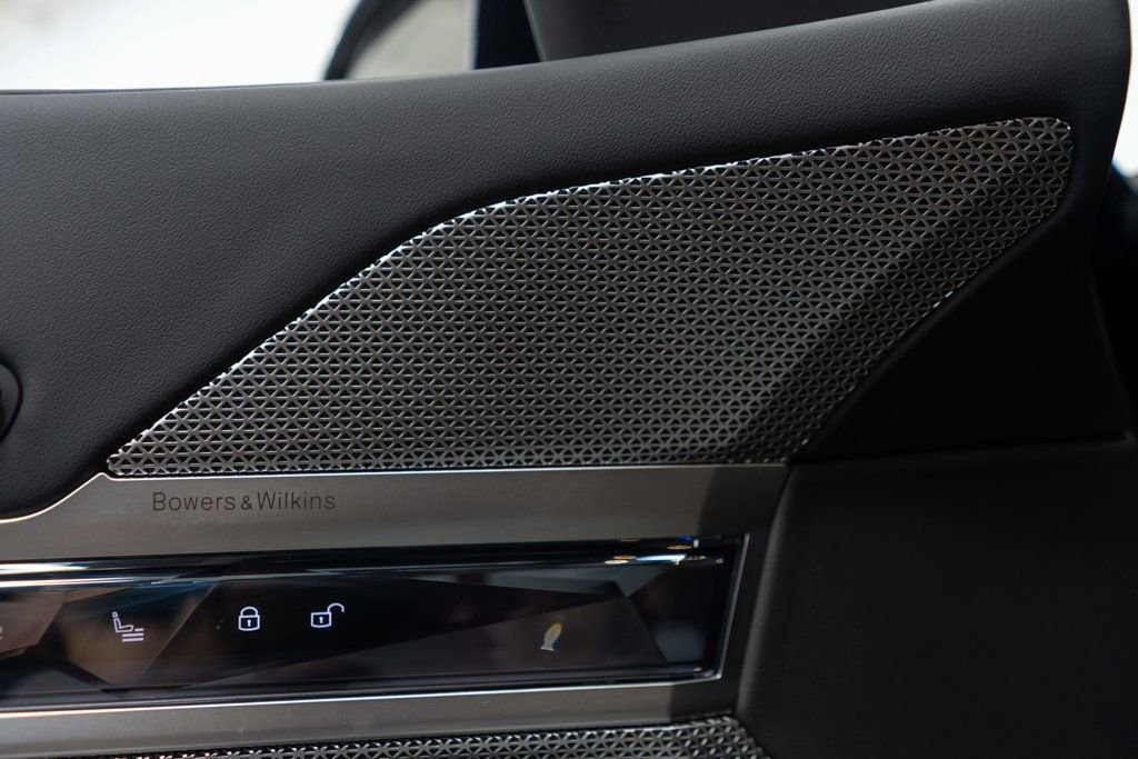 Used 2025 BMW 760i xDrive image 19