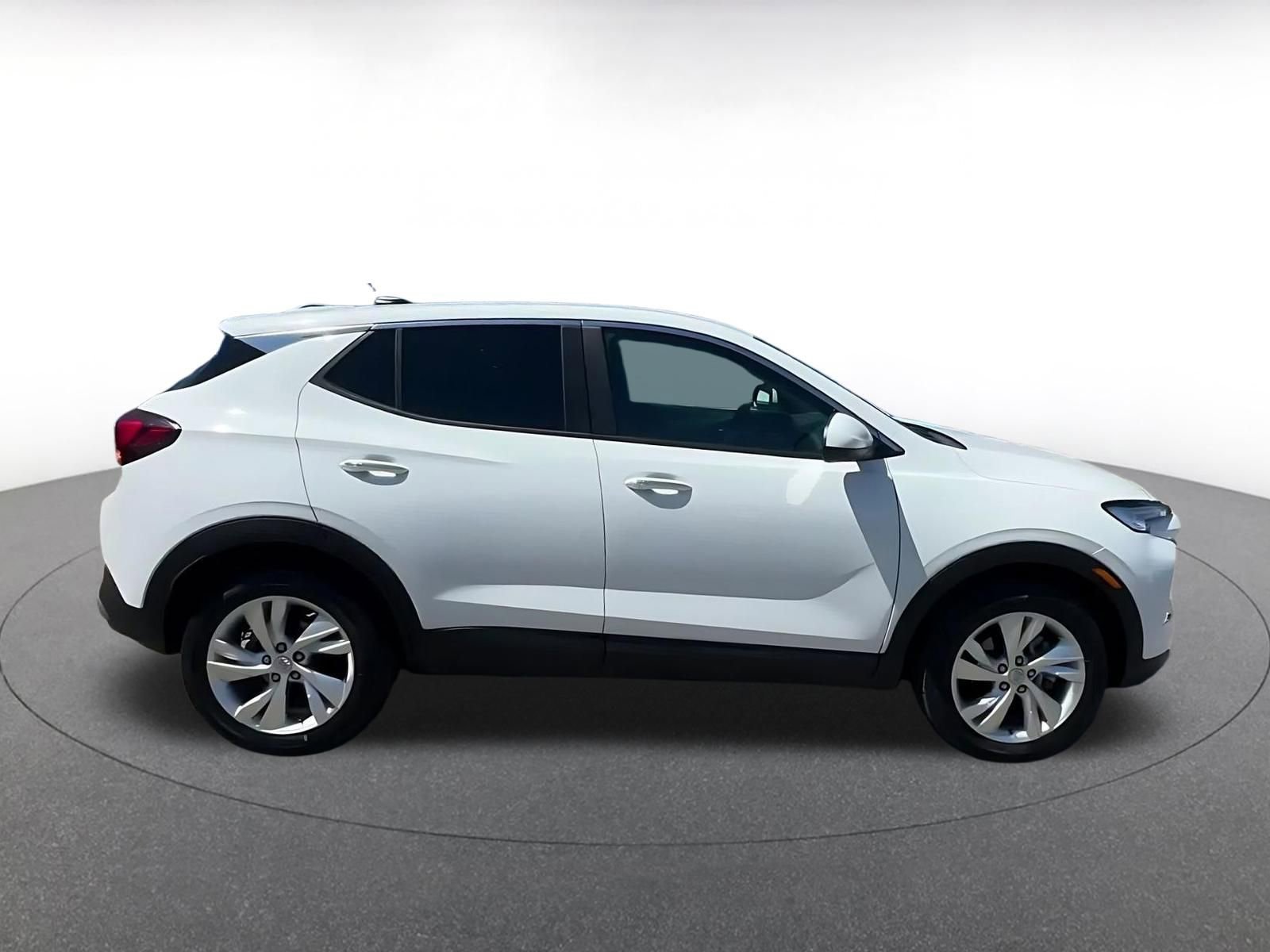 Used 2025 Buick Encore GX Preferred image 16