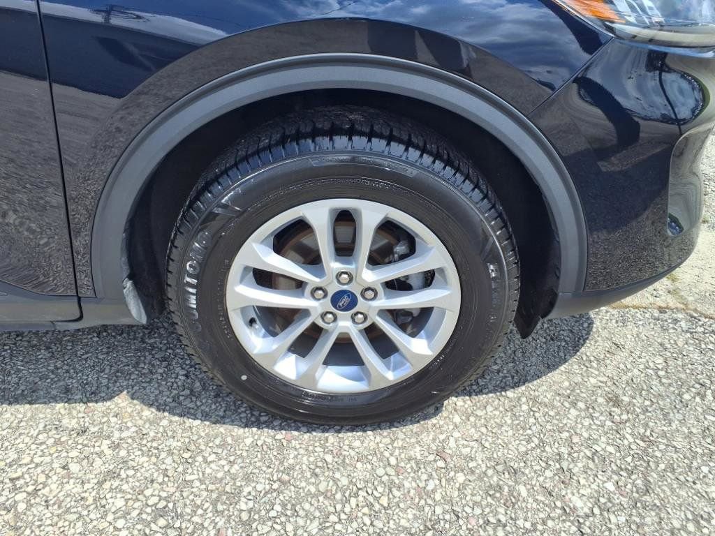 Used 2021 Ford Escape SE image 10