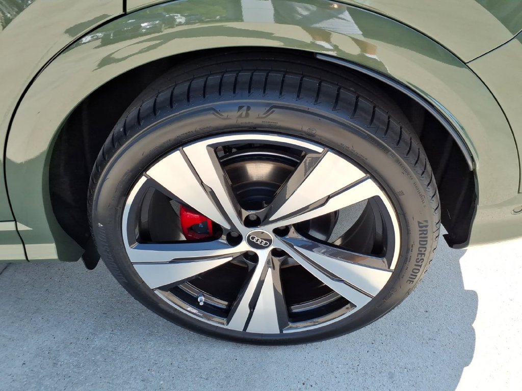New 2026 Audi SQ5 Prestige AWD/4WD image 24