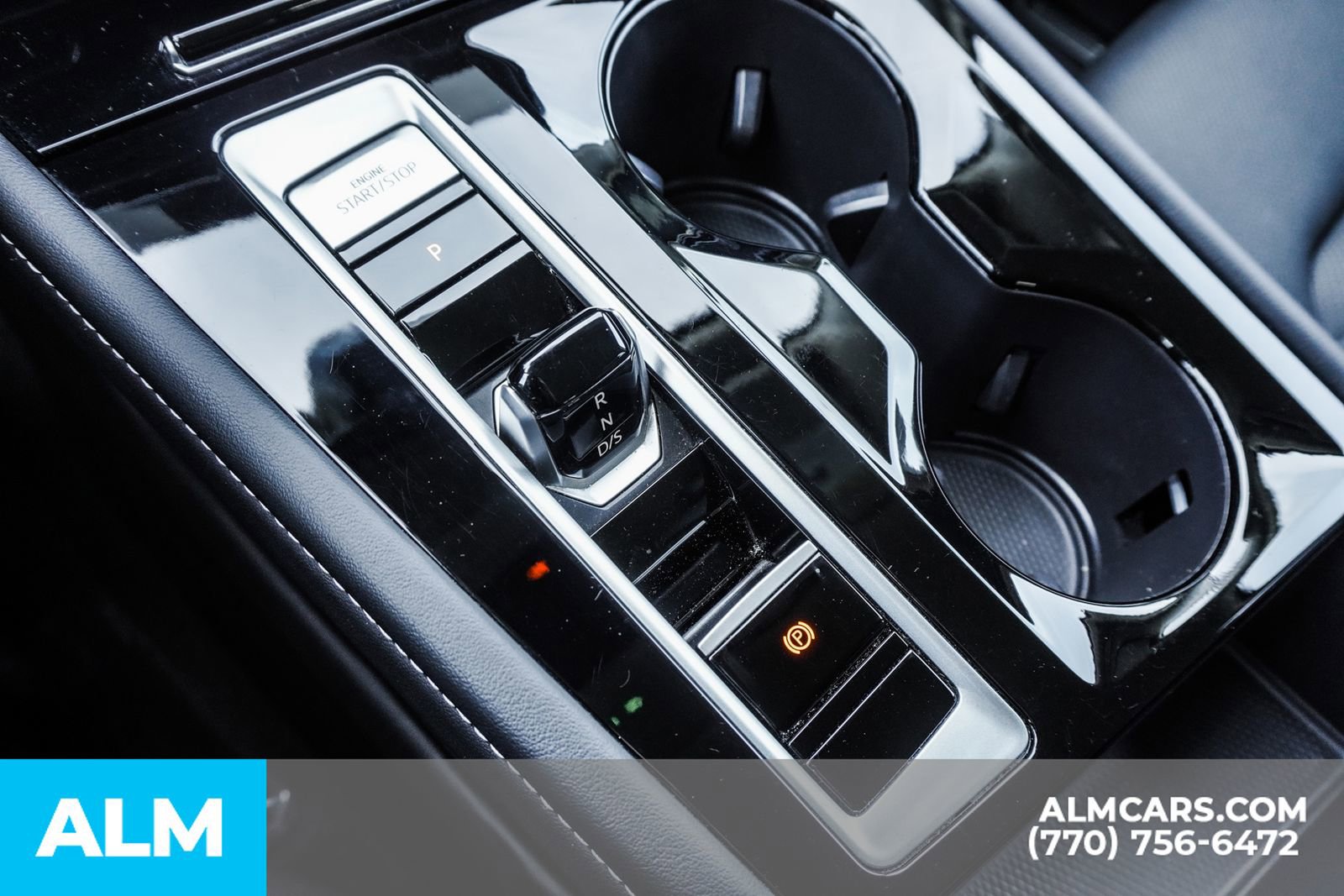 Used 2025 Volkswagen Atlas SE image 46