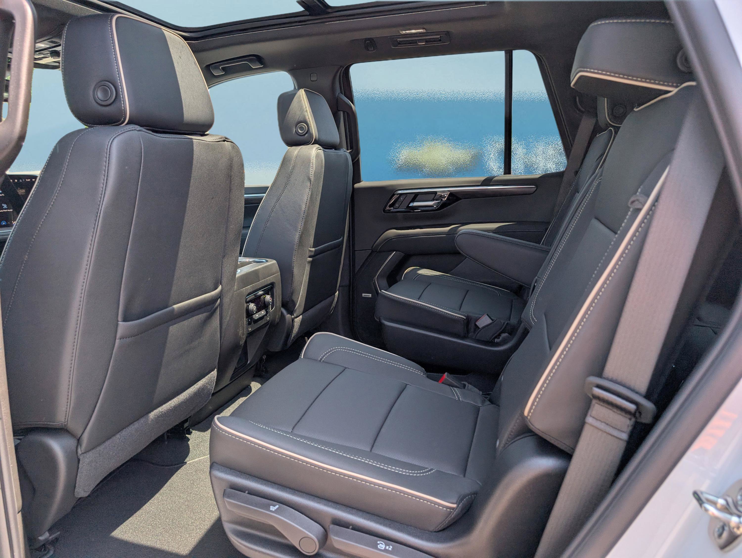 New 2026 Chevrolet Tahoe Premier w/ Sun And Tow Package RWD image 15