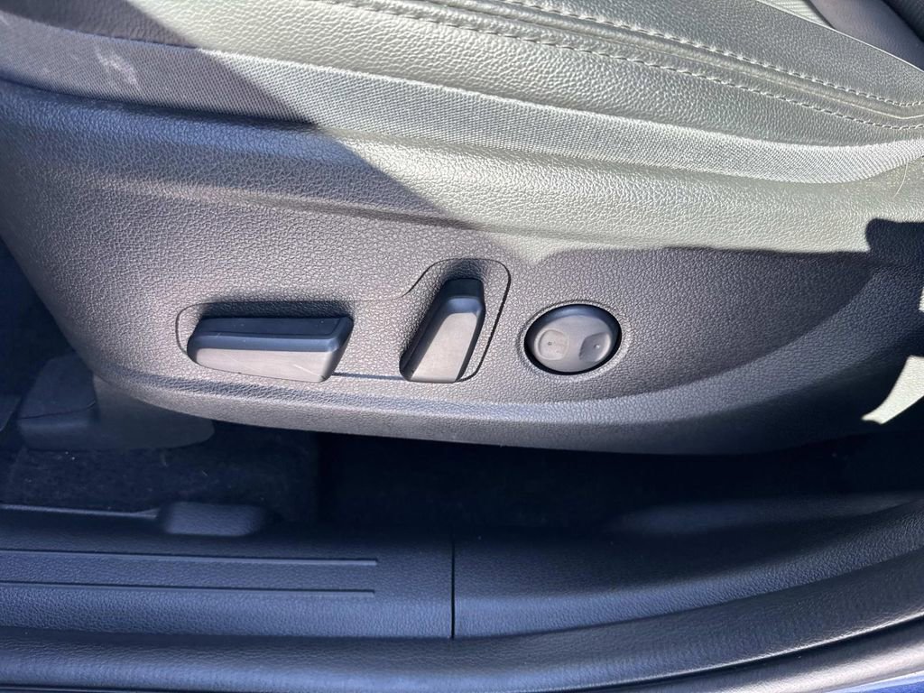 Used 2023 Hyundai Santa Fe SEL w/ Premium Package image 20