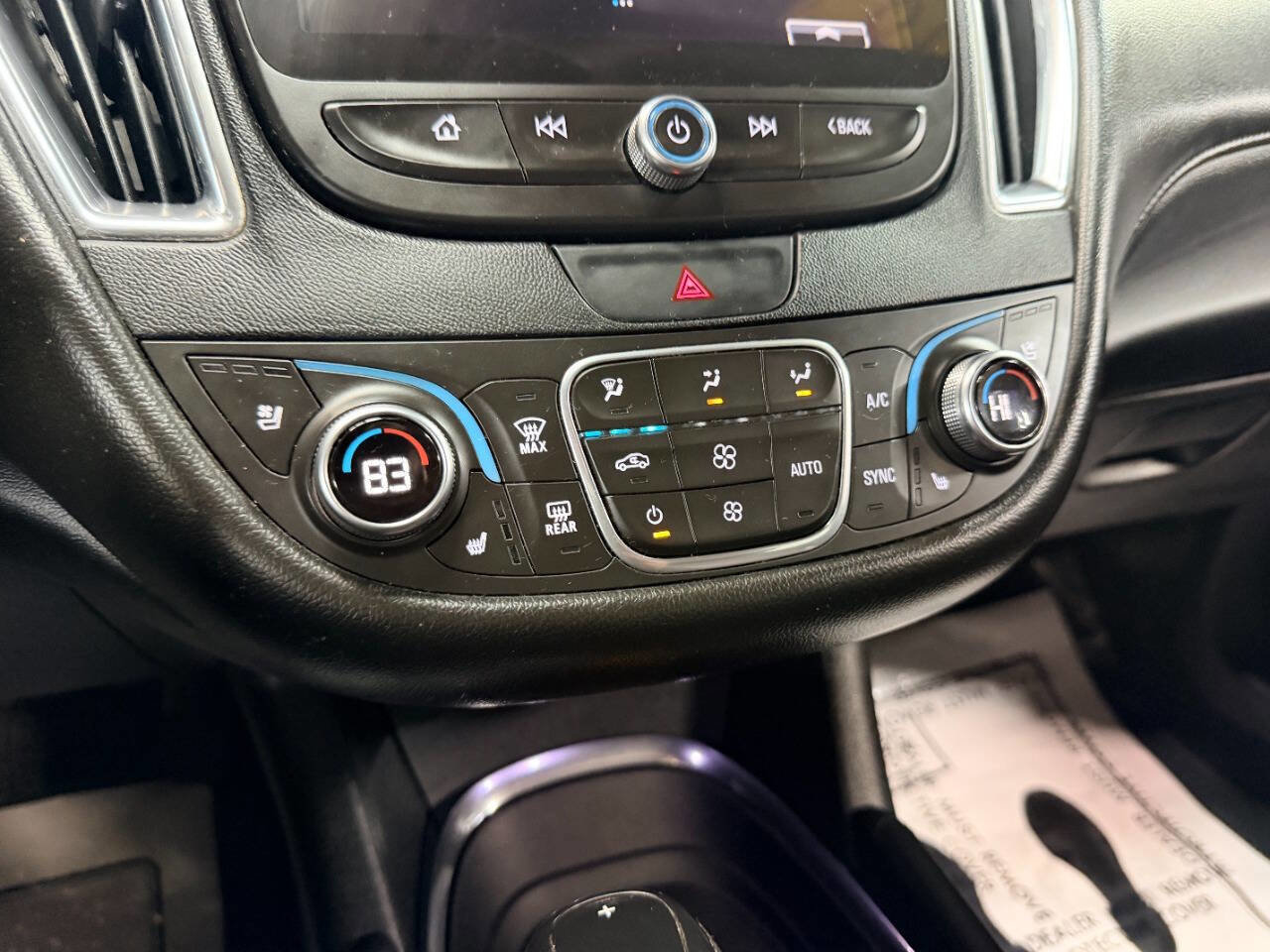 Used 2018 Chevrolet Malibu Premier w/ Premier Sun and Wheel Package FWD image 38