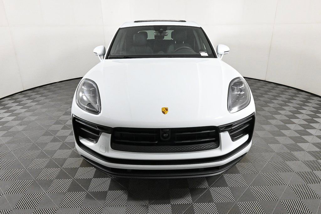 New 2026 Porsche Macan AWD image 45