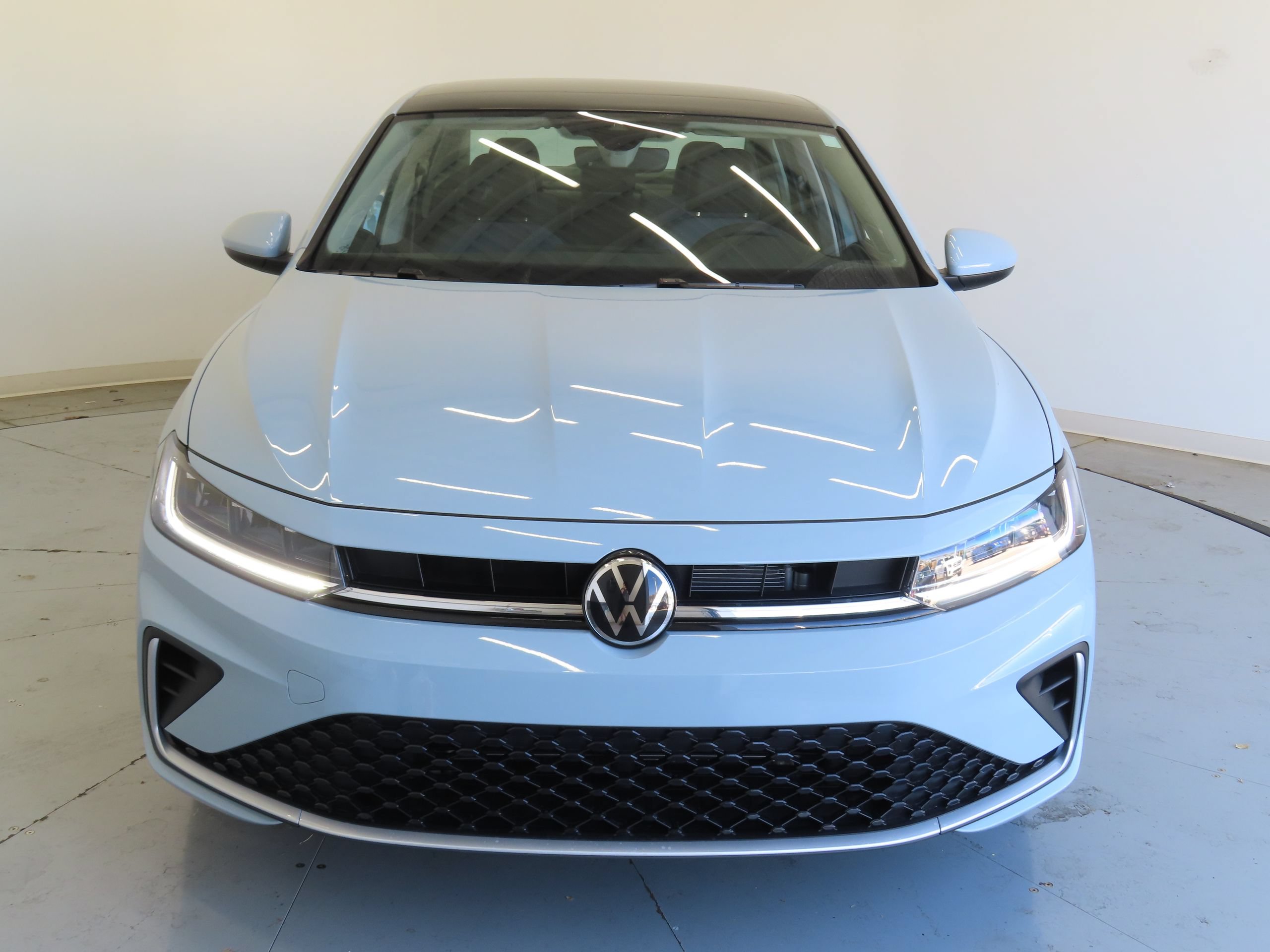 New 2026 Volkswagen Jetta SE FWD image 9