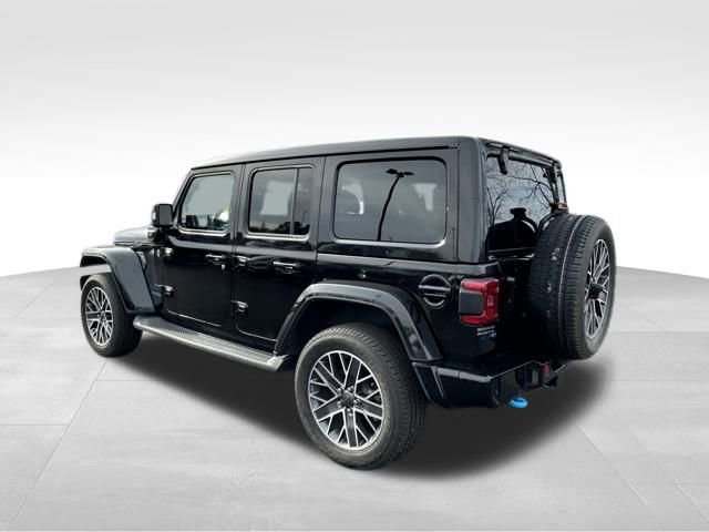 Used 2022 Jeep Wrangler Unlimited Sahara image 5