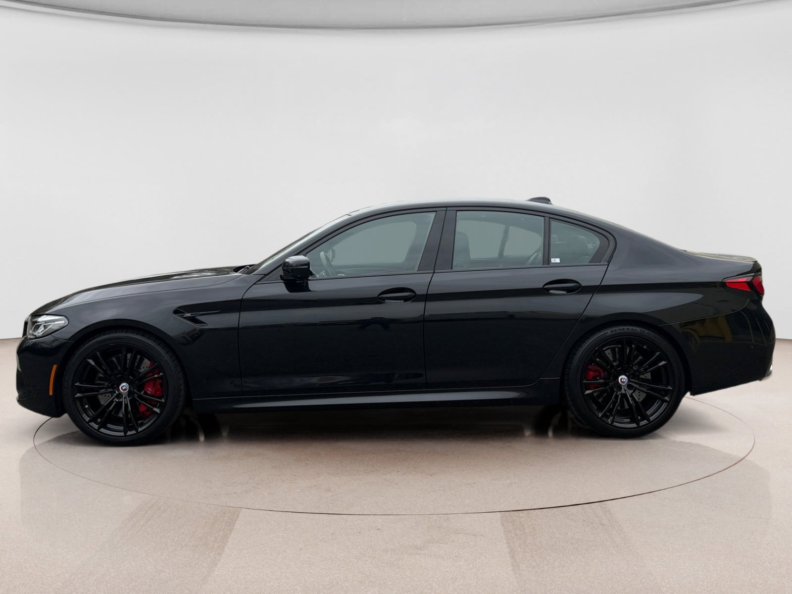 Used 2022 BMW M5 w/ Executive Package video 2