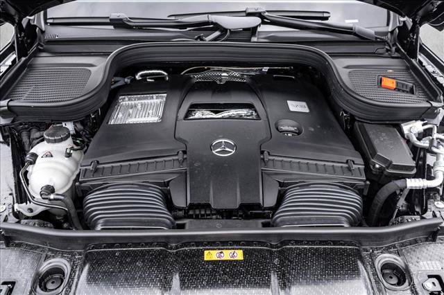 New 2026 Mercedes-Benz GLS 580 4MATIC image 27
