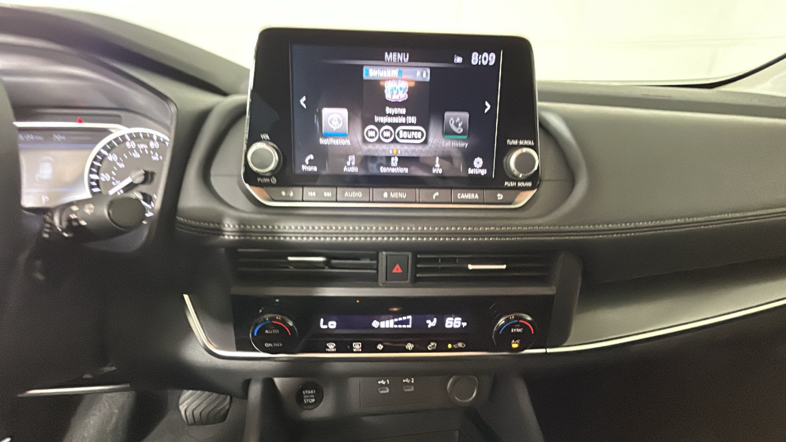 Certified 2026 Nissan Rogue SV AWD/4WD image 30