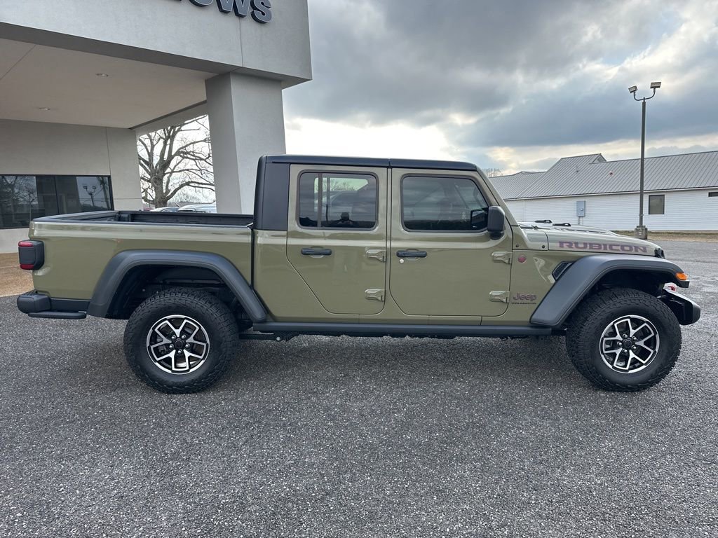 Used 2025 Jeep Gladiator Rubicon w/ Convenience Group image 8