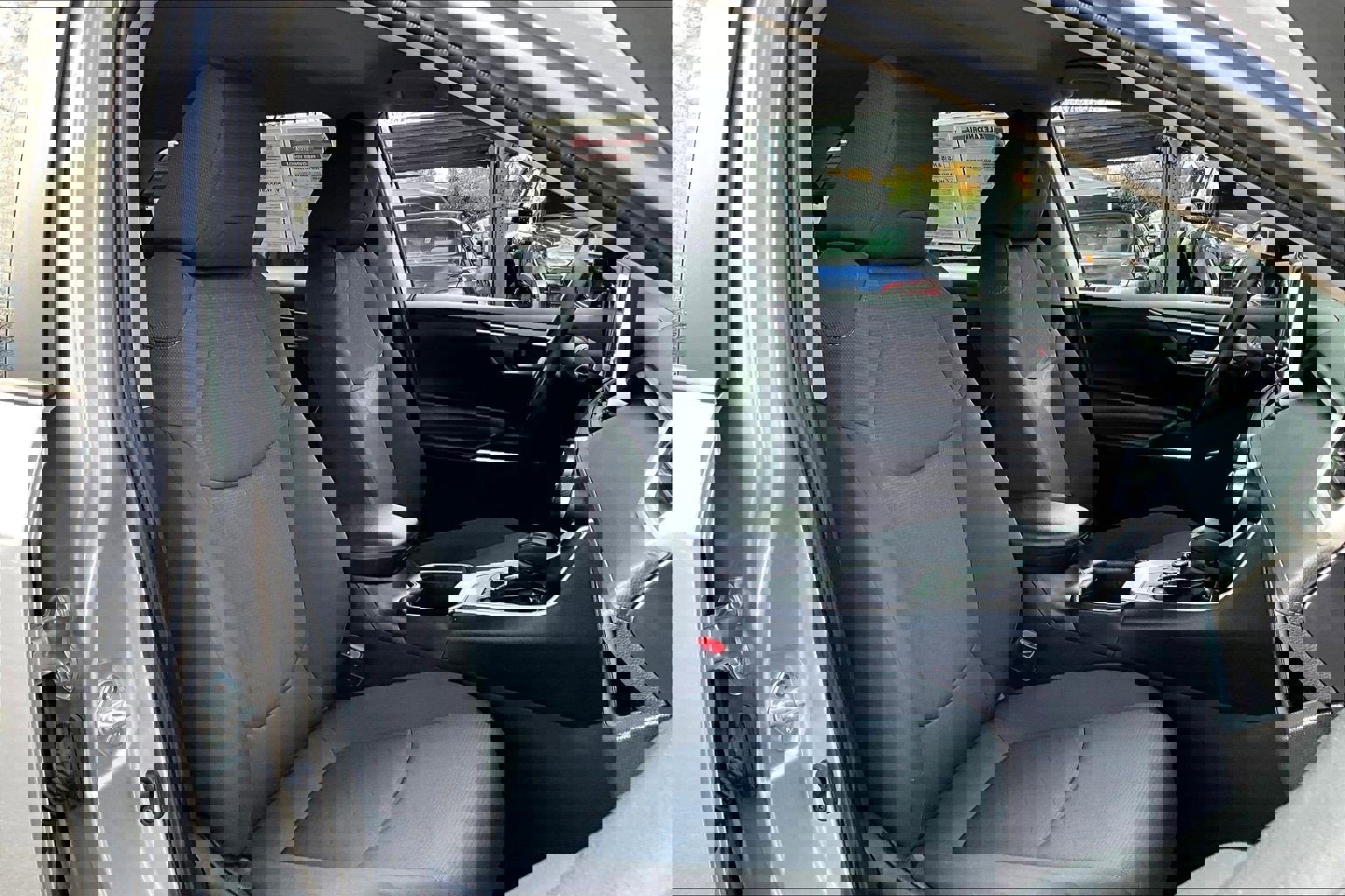 Used 2025 Toyota RAV4 XLE image 7