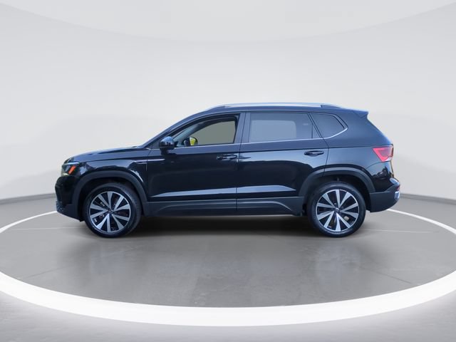 Used 2022 Volkswagen Taos SE FWD image 5
