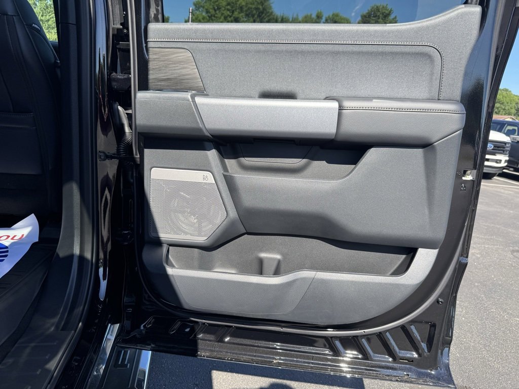 New 2025 Ford F150 Lariat w/ Equipment Group 502A High image 26