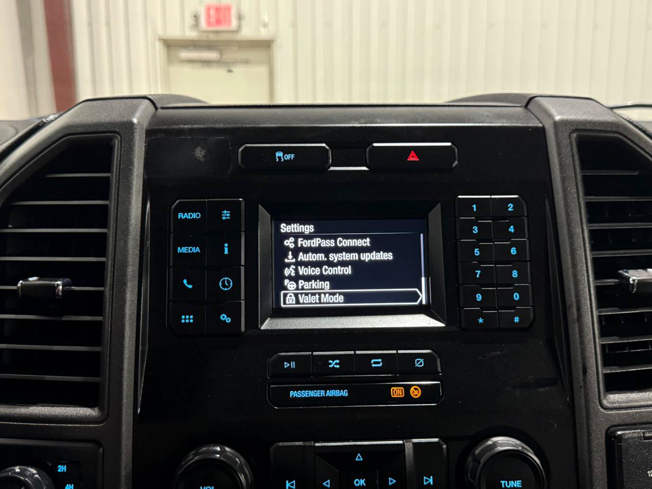 Used 2020 Ford F250 XL w/ Power Equipment Group AWD/4WD image 39