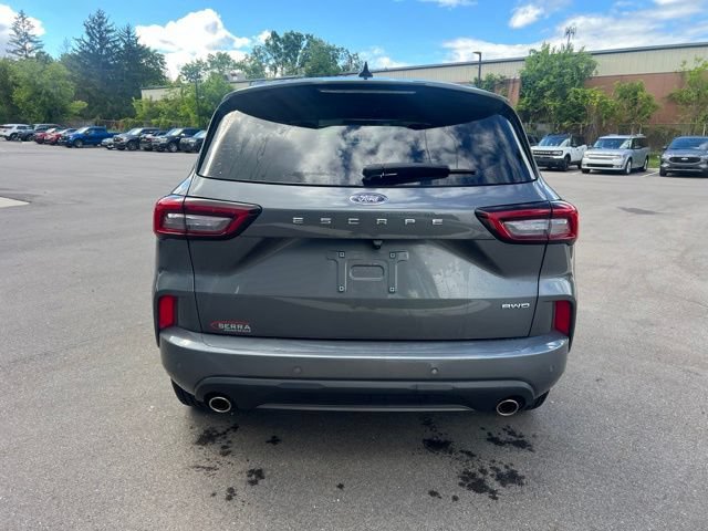 Used 2024 Ford Escape ST-Line w/ Tech Pack #1 AWD/4WD image 6