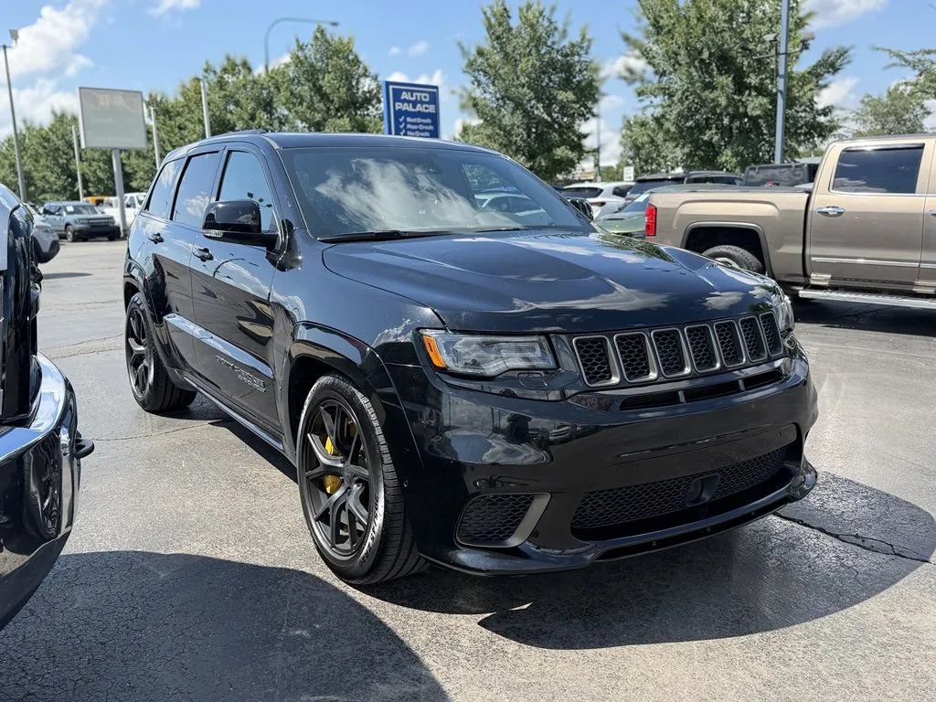 Used 2018 Jeep Grand Cherokee Trackhawk AWD/4WD image 3