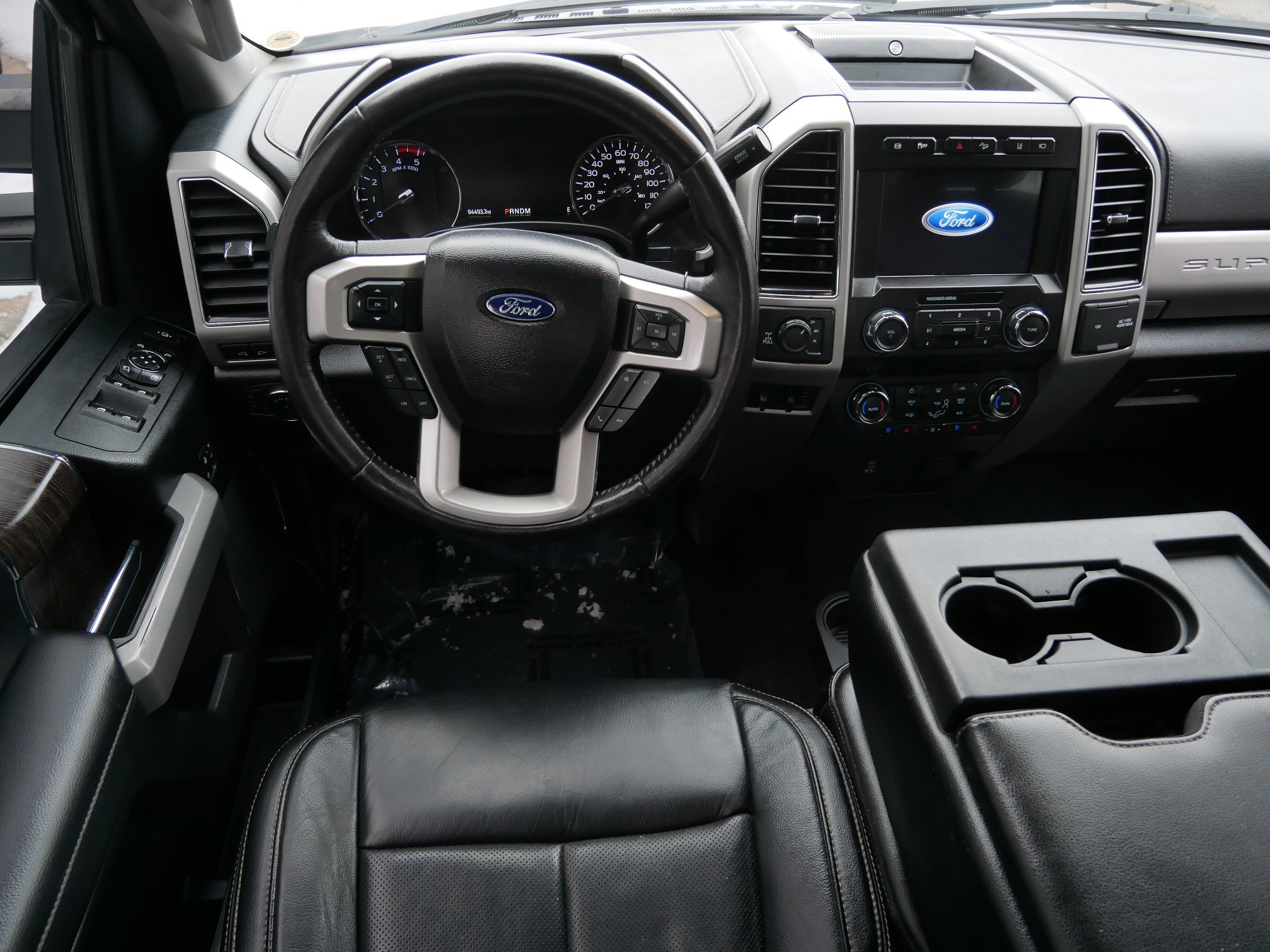 Used 2020 Ford F350 Lariat image 9