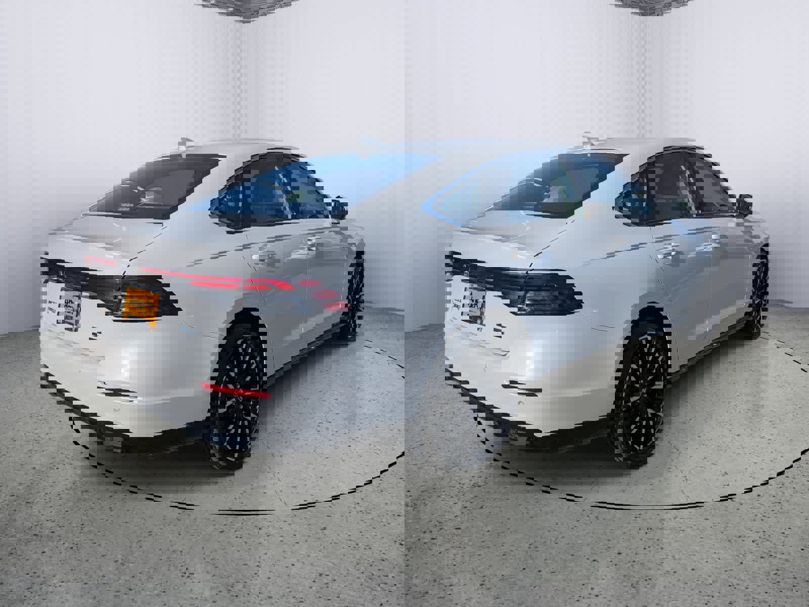 Certified 2025 Honda Accord Touring image 3