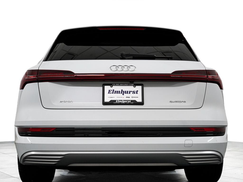Used 2023 Audi e-tron Premium Plus w/ Premium Plus Package AWD/4WD image 6