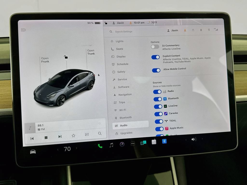 Used 2018 Tesla Model 3 Long Range RWD image 47