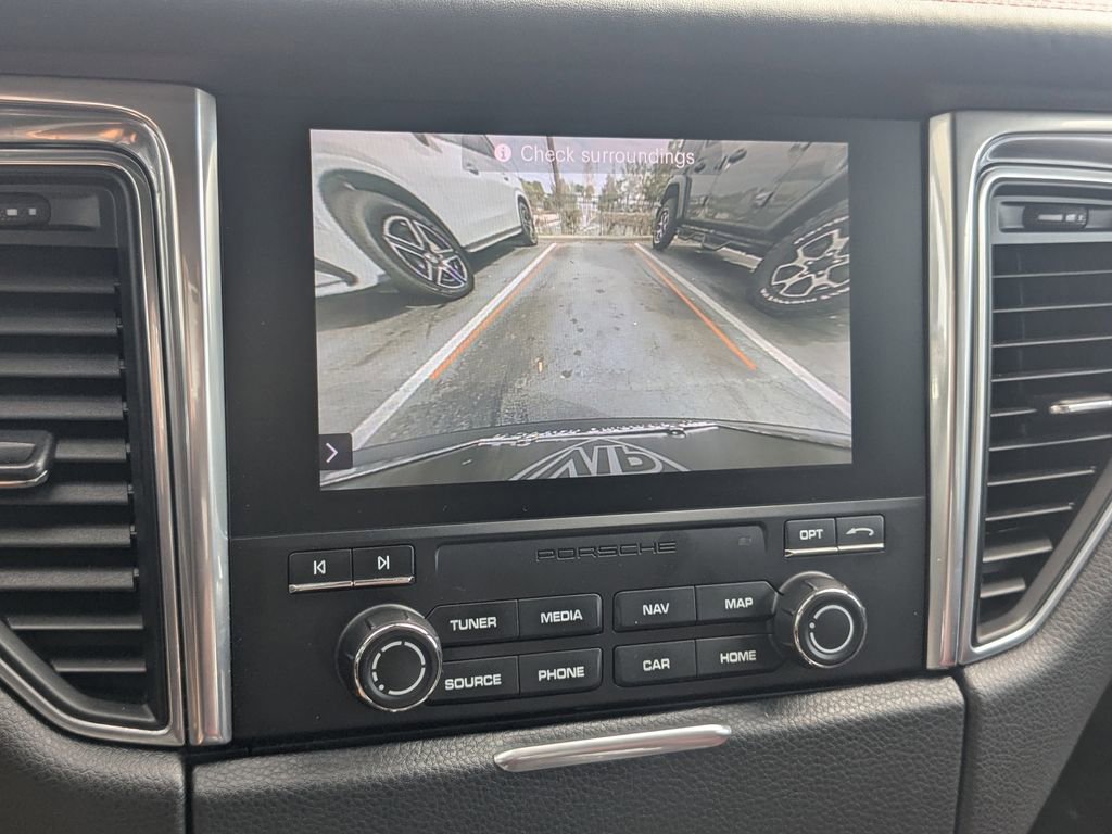 Used 2017 Porsche Macan S image 9