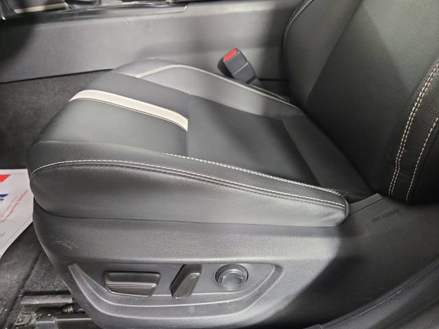 Used 2025 Toyota Camry SE FWD image 29