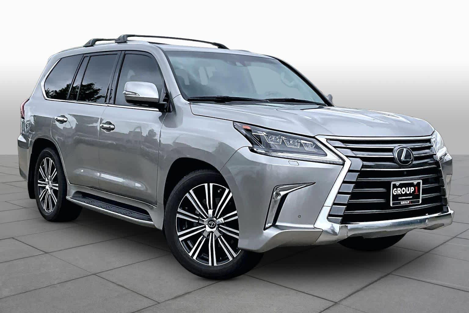 Used 2020 Lexus LX 570 4WD w/ Luxury Package image 3