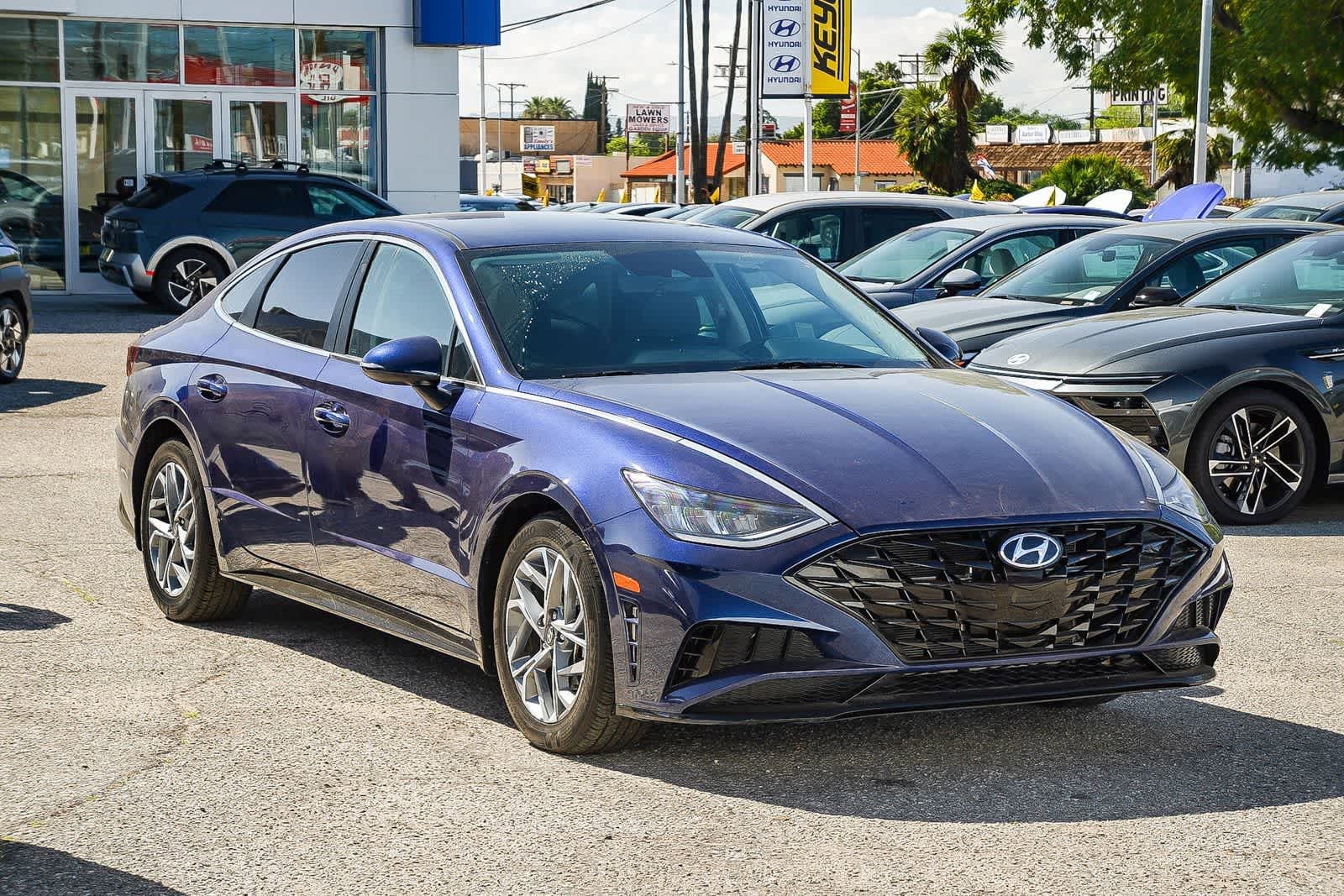 Certified 2022 Hyundai Sonata SEL image 2