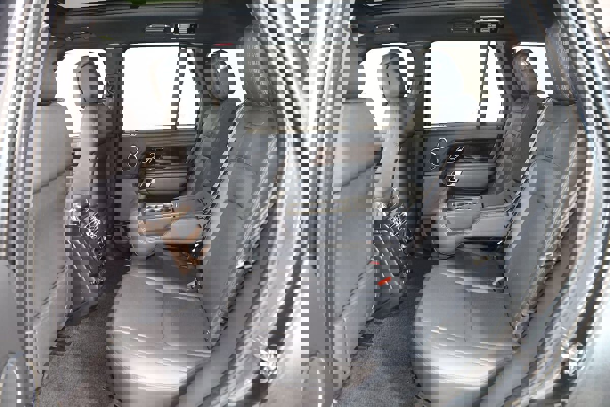 Used 2021 Land Rover Range Rover P525 Westminster Edition image 56