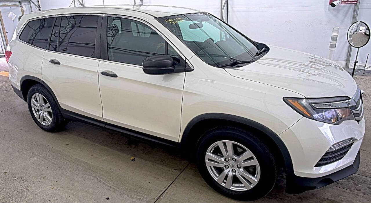 Used 2018 Honda Pilot LX image 1