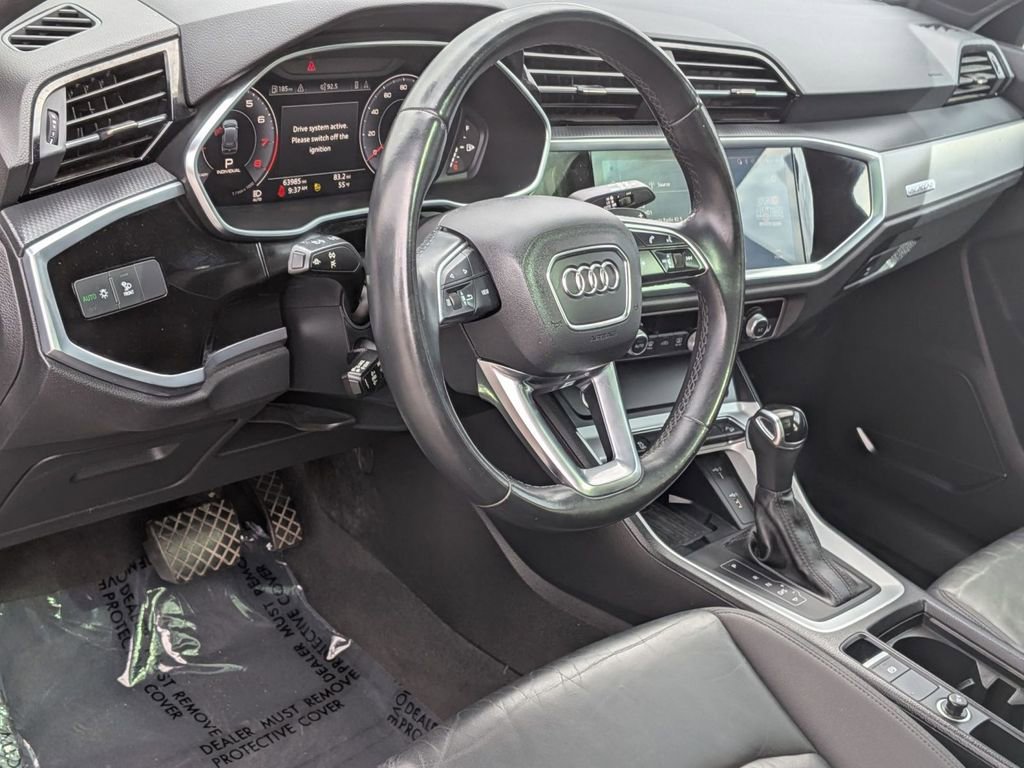 Used 2021 Audi Q3 2.0T Premium Plus w/ Premium Plus Package AWD/4WD image 16